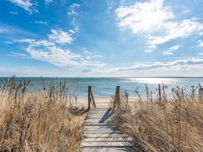 1521 Peconic Bay Boulevard