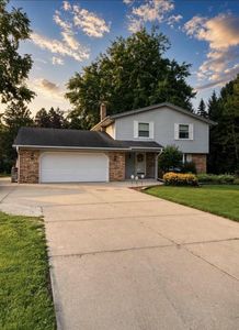 Property at W360N7506 Thomas DRIVE, Oconomowoc, WI