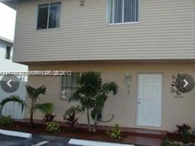 219 NE 12th Ave #219