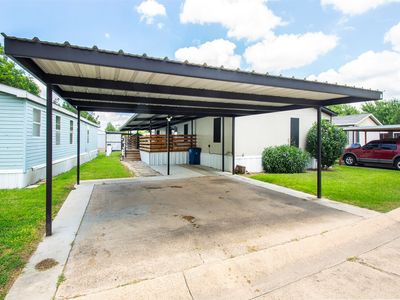 709 Miss Ellie Cir
