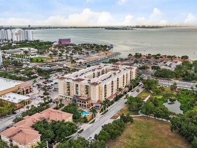 1064 N Tamiami Trl Unit 1525