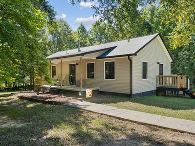 212 Shady Grove Dr