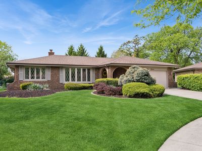 Property at 913 Andermann Ln, Darien, IL