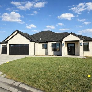 14100 E Willowgreen Cir