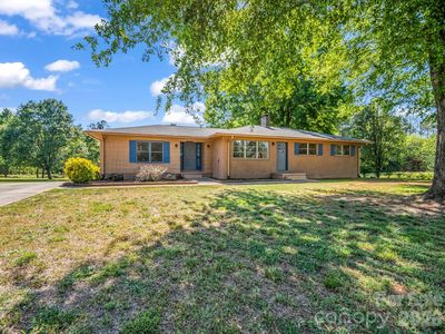 2521 Cat Square Rd
