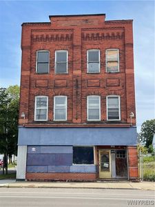 413 Genesee St