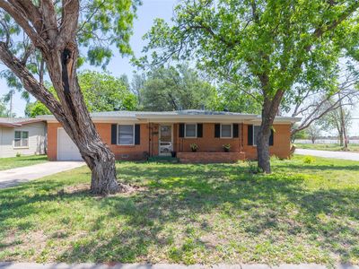 301 Westview Dr