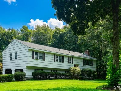 77 Pleasant Drive