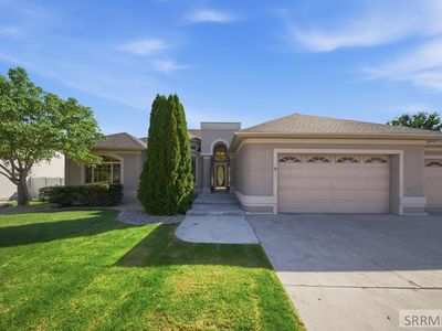 299 Lacosta Dr