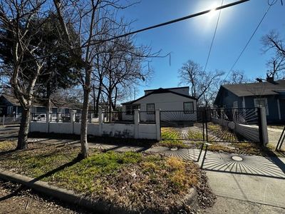 5118 Ash Ln