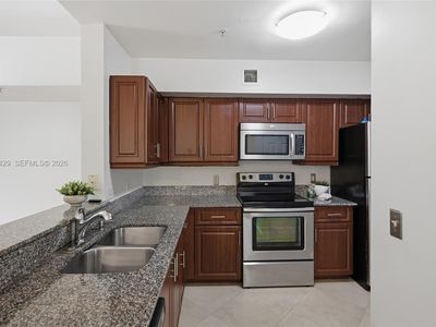 2451 Centergate Dr APT 303