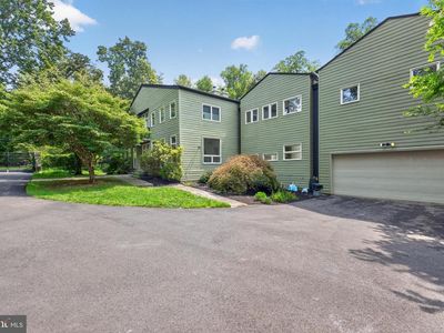 14301 Poplar Hill Rd