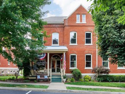11 Greene St