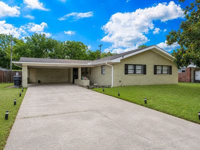 1751 Bayou Dr
