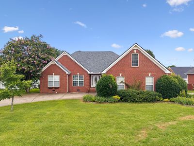 371 Sayre Ln