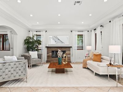 15014 Valleyheart Dr