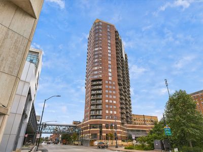 300 Walnut St #1306