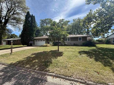 606 W Timber Ridge Dr