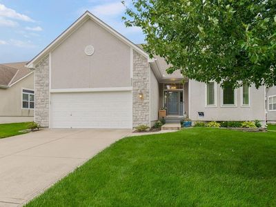 916 SW Lauren Ct