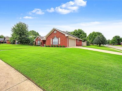 4479 W Cheyenne Dr
