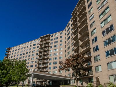 6933 N Kedzie Ave APT 615
