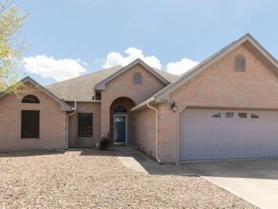 3226 Clubhouse Dr