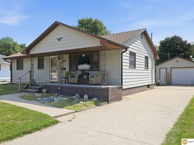 734 N 15th St