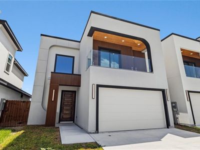 2606 E Solar Dr