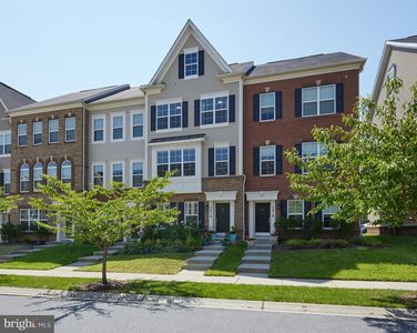 3616 Summer House St