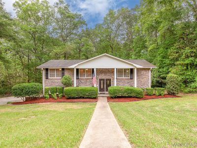 110 Laurel Cir