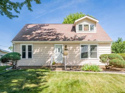 2368 Queens Ct