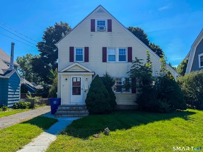 45 Queens Avenue