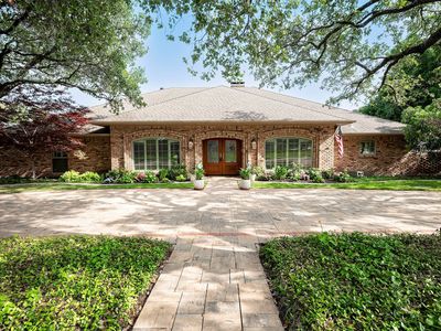 7702 Pennyburn Dr