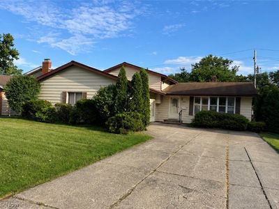 22231 Marleen Dr