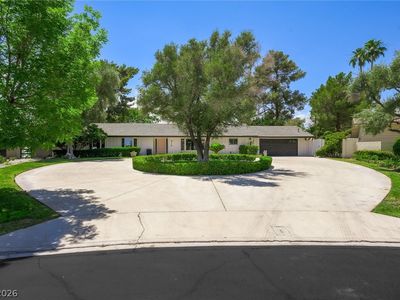 416 Macarthur Way