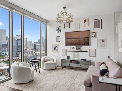 1212 Laurel St APT 1612