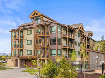 23 Clearwater Way UNIT 201