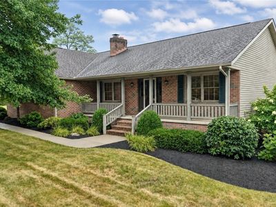 207 Sarah Cir NE
