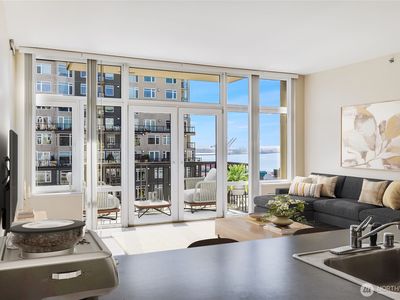 2717 Western Avenue #8020