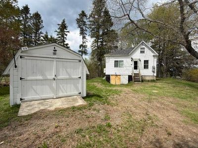 33 River Road