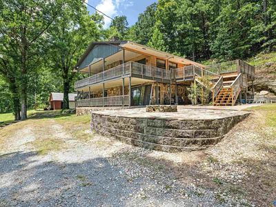 214 Northshore Dr