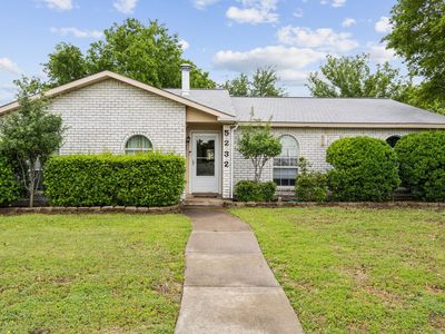 5232 Avery Ln
