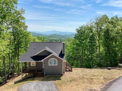 296 Peaks Dr