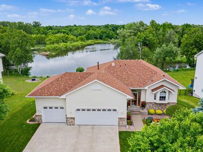 18674 Queen Cir NW