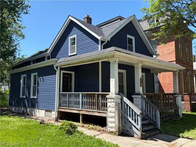 1960 W 48th St