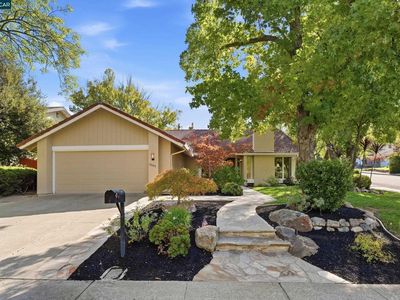 5685 White Mountain Ct