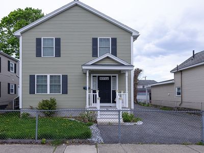 76 River St