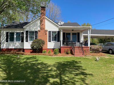 Property at 512 E Franklin St, Carthage, MS