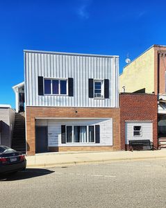46 W Main St