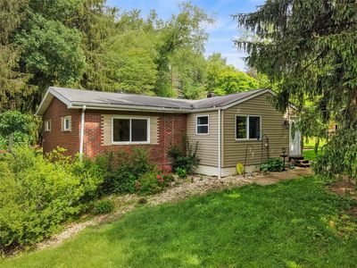 Property at 114 Hartzell Rd, Zelienople, PA